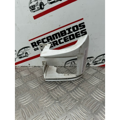 Moldura paragolpes trasero derecho de Mercedes-benz Vito w639